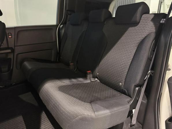 Honda Freed I Рестайлинг с пробегом 2012 года, цена 990 000 рублей, 210000 км, компактвэн, Автокод Объявления