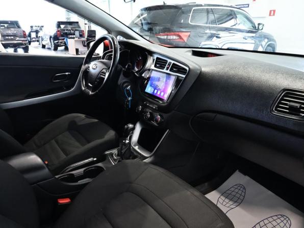 Kia Ceed II с пробегом 2014 года, цена 791 000 рублей, 176600 км, хэтчбек, Автокод Объявления