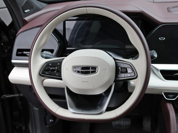 Geely Monjaro I с пробегом 2024 года, цена 3 398 000 рублей, 39700 км, внедорожник, Автокод Объявления