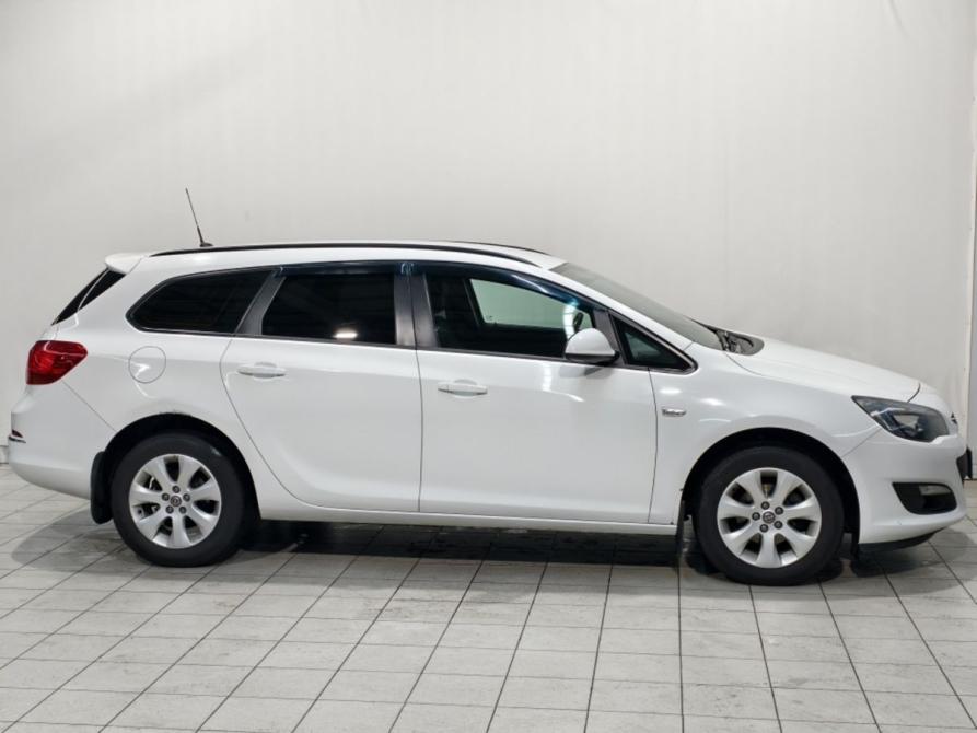 Opel Astra J Рестайлинг Курск  - изображение 4