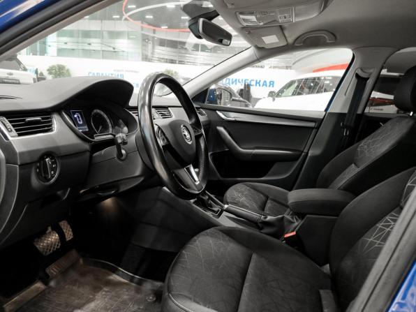 Skoda Octavia III (A7) Рестайлинг с пробегом 2019 года, цена 1 450 000 рублей, 220000 км, лифтбек, Автокод Объявления