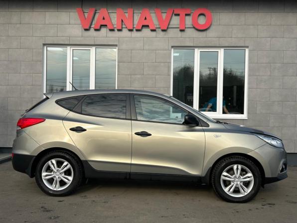 Hyundai ix35 I с пробегом 2010 года, цена 1 075 000 рублей, 220470 км, внедорожник, Автокод Объявления