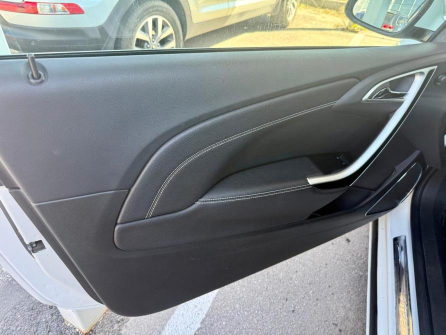 Opel Astra J Рестайлинг Воронеж  - изображение 13