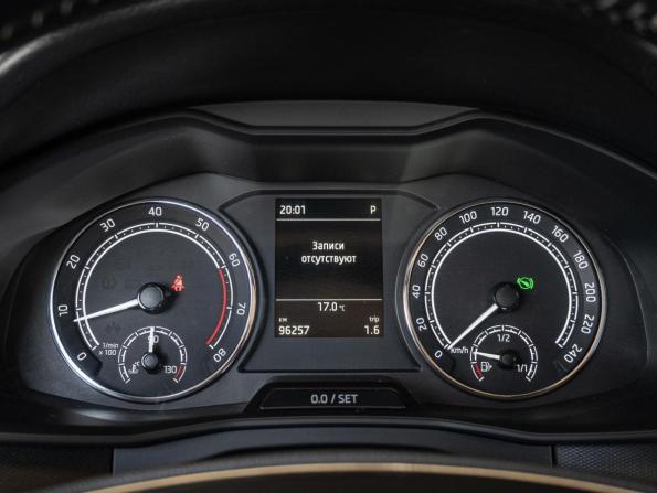 Skoda Rapid II с пробегом 2022 года, цена 1 470 000 рублей, 96257 км, лифтбек, Автокод Объявления