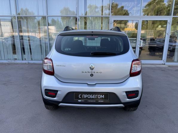 Renault Sandero II с пробегом 2017 года, цена 985 000 рублей, 167276 км, хэтчбек, Автокод Объявления