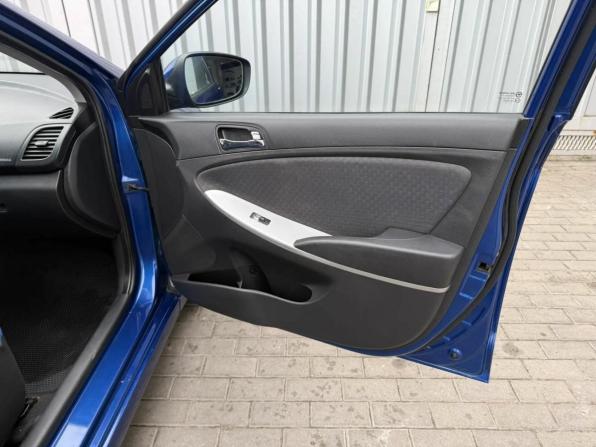 Hyundai Solaris I с пробегом 2011 года, цена 645 000 рублей, 115801 км, хэтчбек, Автокод Объявления