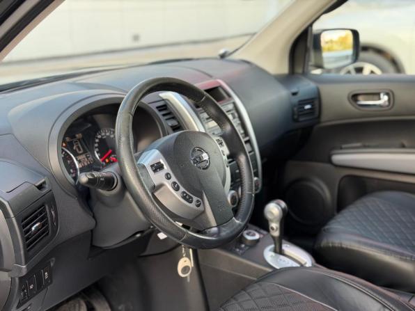 Nissan X-Trail II Рестайлинг с пробегом 2011 года, цена 1 250 000 рублей, 240040 км, внедорожник, Автокод Объявления