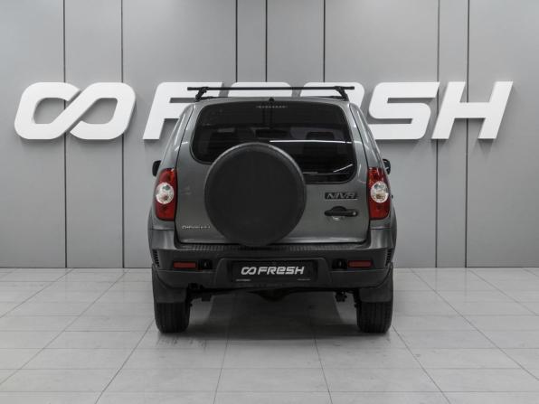 Chevrolet Niva I Рестайлинг с пробегом 2018 года, цена 699 000 рублей, 107903 км, внедорожник, Автокод Объявления