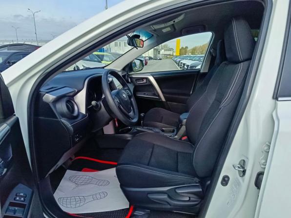 Toyota RAV4 IV (XA40) Рестайлинг с пробегом 2016 года, цена 2 094 995 рублей, 119657 км, внедорожник, Автокод Объявления