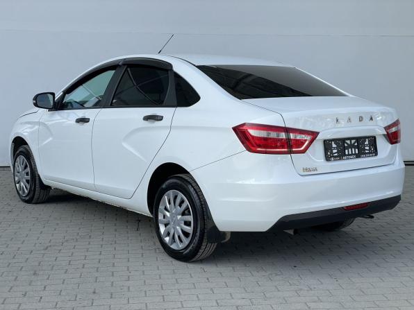 Lada (ВАЗ) Vesta I с пробегом 2021 года, цена 1 078 000 рублей, 29638 км, седан, Автокод Объявления