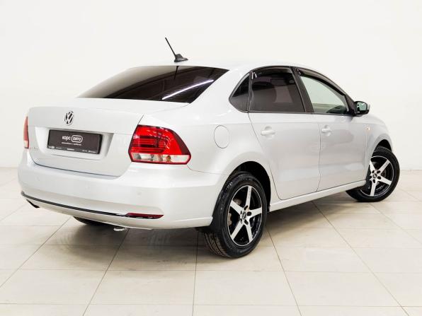 Volkswagen Polo V Рестайлинг с пробегом 2017 года, цена 890 000 рублей, 139433 км, седан, Автокод Объявления