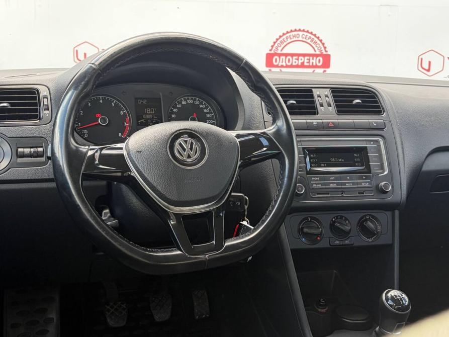 Volkswagen Polo V Рестайлинг Екатеринбург  - изображение 19