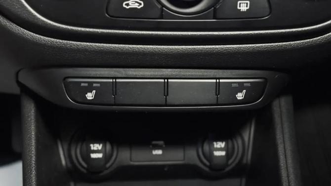 Hyundai Solaris II Рестайлинг с пробегом 2022 года, цена 1 620 000 рублей, 37911 км, седан, Автокод Объявления