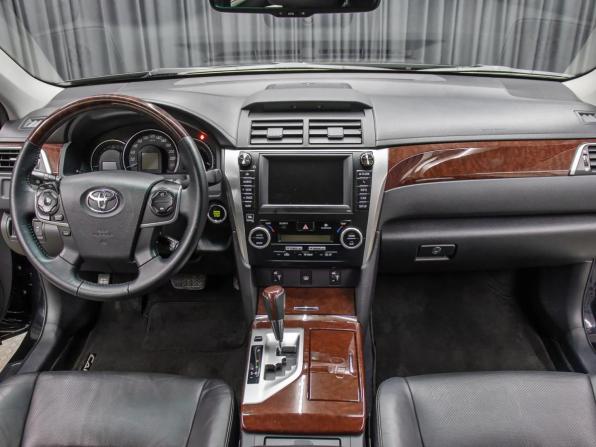 Toyota Camry VII (XV50) с пробегом 2013 года, цена 2 698 000 рублей, 90000 км, седан, Автокод Объявления