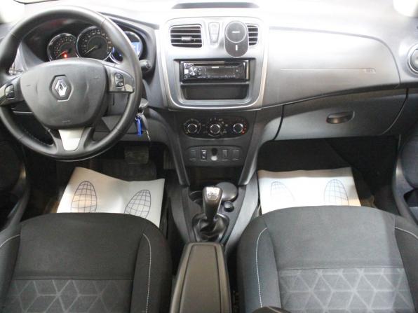 Renault Sandero II с пробегом 2015 года, цена 584 000 рублей, 268000 км, хэтчбек, Автокод Объявления