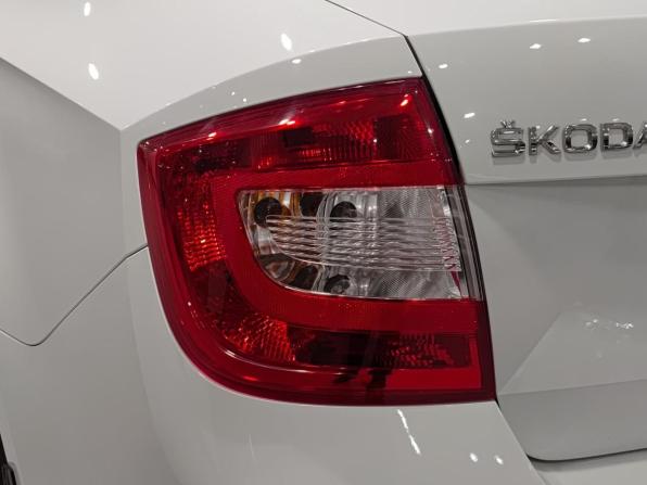 Skoda Rapid I с пробегом 2015 года, цена 1 050 000 рублей, 96314 км, лифтбек, Автокод Объявления