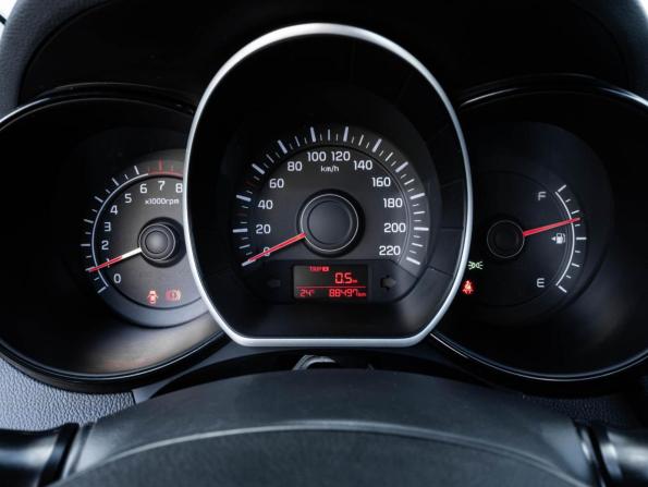 Kia Rio III Рестайлинг с пробегом 2015 года, цена 978 000 рублей, 88497 км, седан, Автокод Объявления