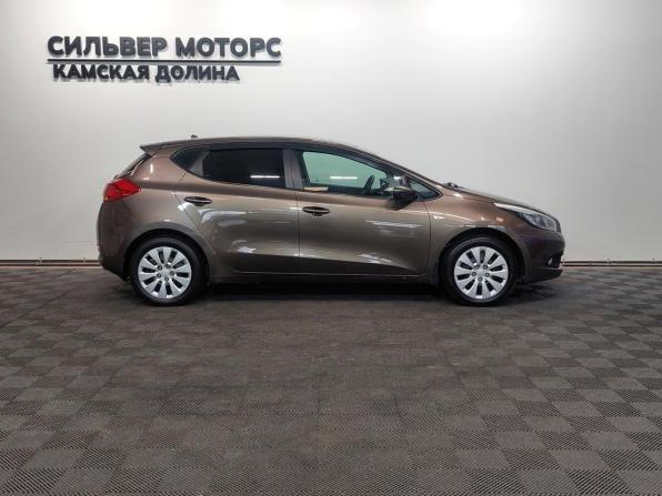 Kia Ceed II с пробегом 2012 года, цена 840 000 рублей, 196231 км, хэтчбек, Автокод Объявления