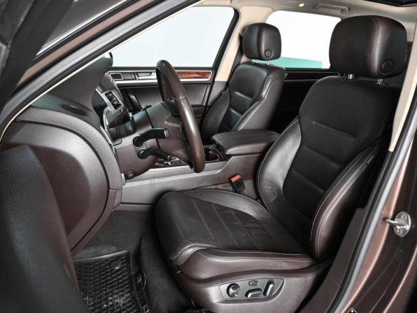 Volkswagen Touareg II с пробегом 2014 года, цена 2 499 000 рублей, 232832 км, внедорожник, Автокод Объявления