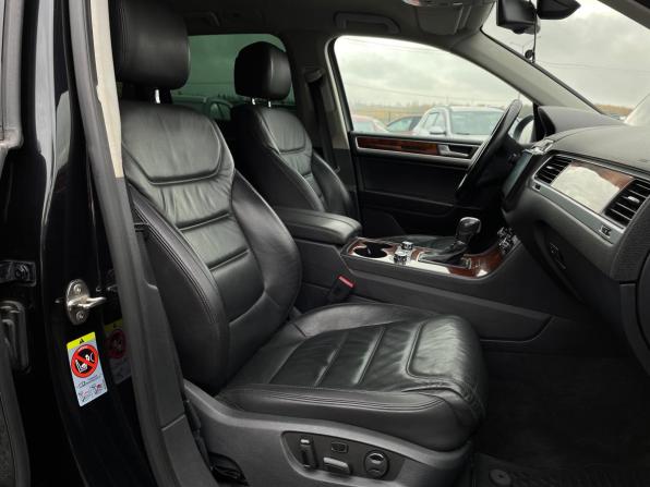 Volkswagen Touareg II с пробегом 2013 года, цена 2 100 000 рублей, 302516 км, внедорожник, Автокод Объявления