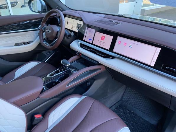 Geely Monjaro I с пробегом 2023 года, цена 3 549 000 рублей, 25378 км, внедорожник, Автокод Объявления