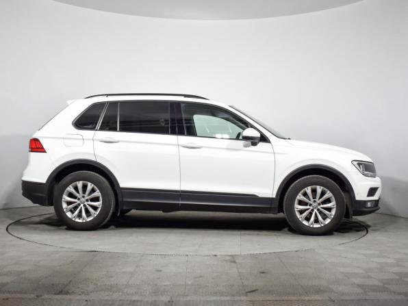 Volkswagen Tiguan II с пробегом 2018 года, цена 1 870 000 рублей, 90000 км, внедорожник, Автокод Объявления