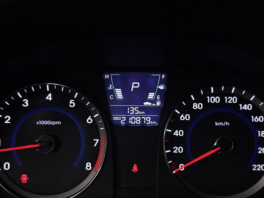 Hyundai Solaris I Москва  - изображение 17