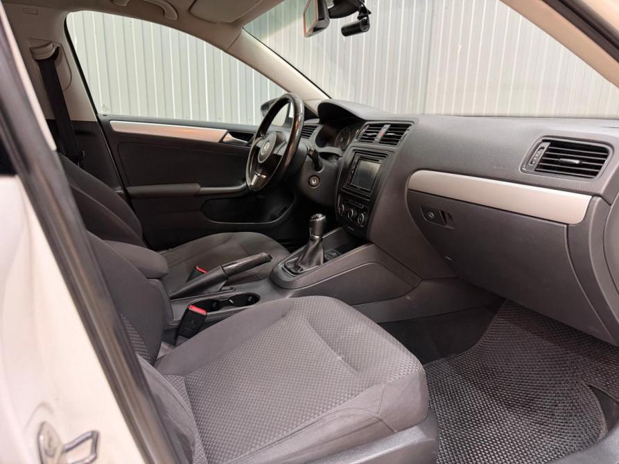 Volkswagen Jetta VI Магнитогорск  - изображение 10