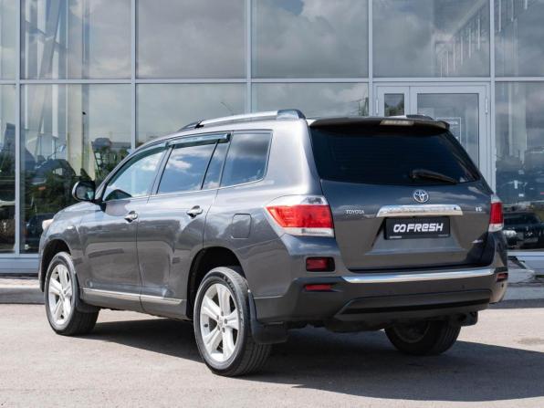 Toyota Highlander II (XU40) Рестайлинг с пробегом 2011 года, цена 2 199 000 рублей, 246865 км, внедорожник, Автокод Объявления