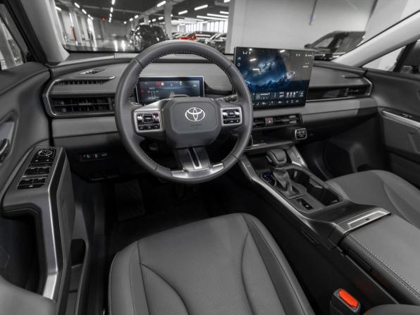 Toyota RAV4 VI (XA60) с пробегом 2026 года, цена 4 350 000 рублей, 70 км, внедорожник, Автокод Объявления