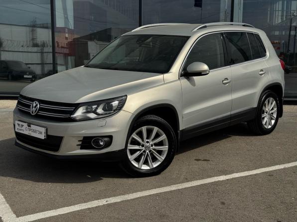 Volkswagen Tiguan I Рестайлинг с пробегом 2013 года, цена 1 350 000 рублей, 160000 км, внедорожник, Автокод Объявления