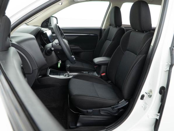 Mitsubishi Outlander III Рестайлинг 3 с пробегом 2022 года, цена 2 498 999 рублей, 127615 км, внедорожник, Автокод Объявления