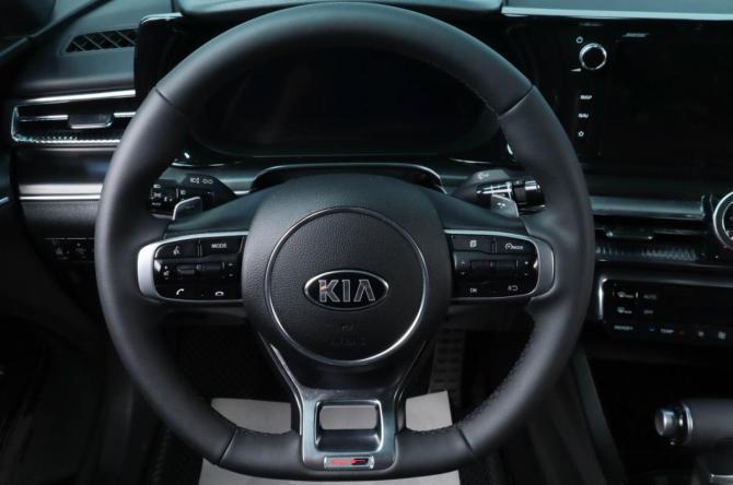 Kia K5 III с пробегом 2021 года, цена 2 309 000 рублей, 107000 км, седан, Автокод Объявления