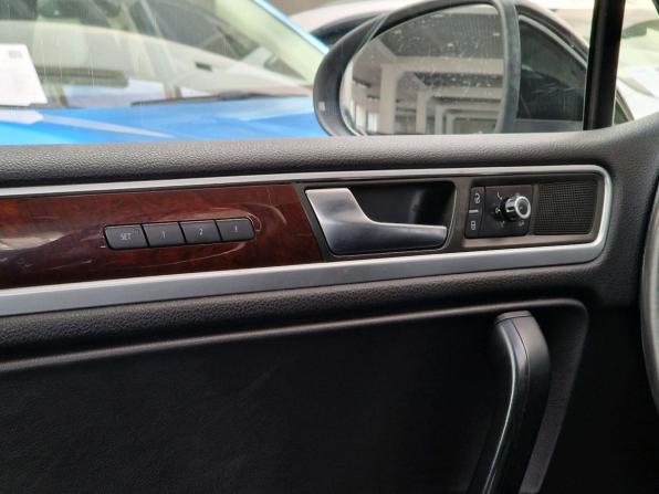 Volkswagen Touareg II с пробегом 2011 года, цена 1 690 000 рублей, 227221 км, внедорожник, Автокод Объявления