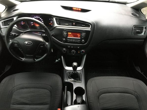 Kia Ceed II Рестайлинг с пробегом 2017 года, цена 1 029 000 рублей, 139459 км, хэтчбек, Автокод Объявления