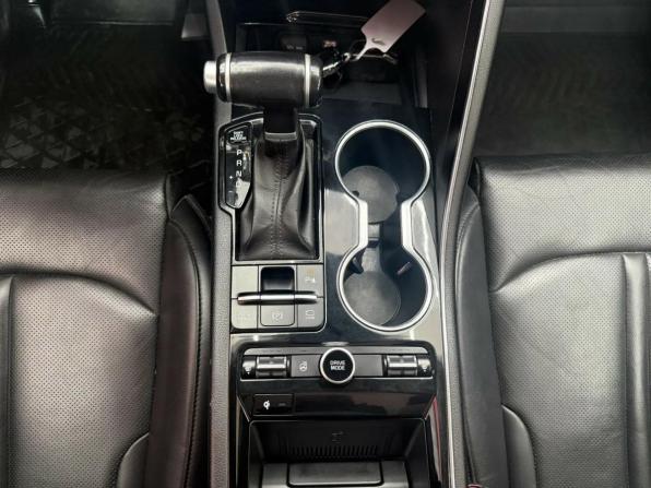 Kia K5 III с пробегом 2021 года, цена 2 550 000 рублей, 83624 км, седан, Автокод Объявления