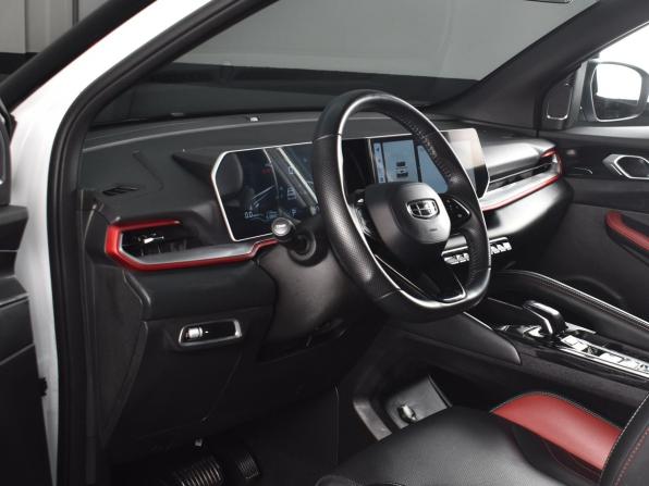 Geely Coolray I Рестайлинг с пробегом 2023 года, цена 2 129 995 рублей, 51284 км, внедорожник, Автокод Объявления