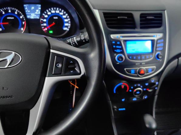 Hyundai Solaris I с пробегом 2012 года, цена 668 000 рублей, 130000 км, хэтчбек, Автокод Объявления