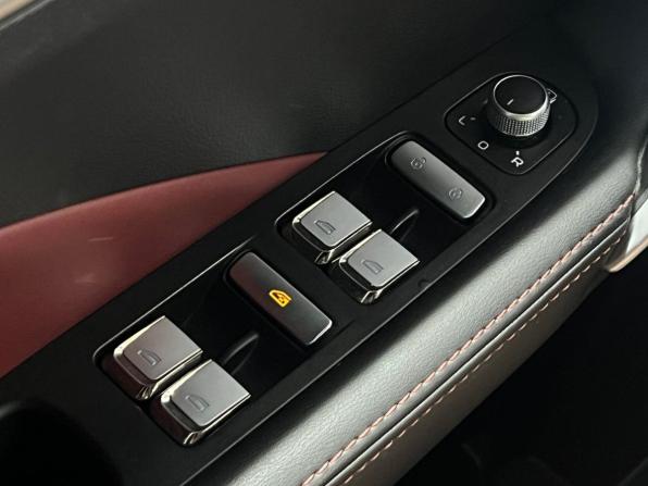 Geely Coolray I с пробегом 2021 года, цена 1 555 000 рублей, 97049 км, внедорожник, Автокод Объявления