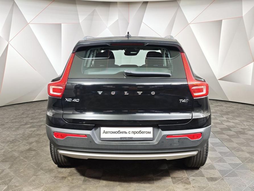 Volvo XC40 I Москва  - изображение 8