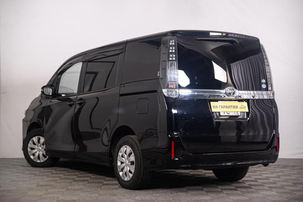 Toyota Voxy III (R80) Томск  - изображение 6
