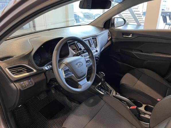 Hyundai Solaris II с пробегом 2018 года, цена 1 550 000 рублей, 79167 км, седан, Автокод Объявления