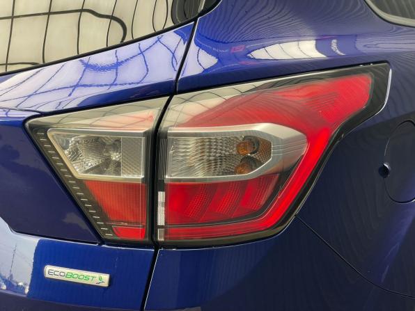 Ford Kuga II Рестайлинг с пробегом 2017 года, цена 1 607 000 рублей, 116600 км, внедорожник, Автокод Объявления