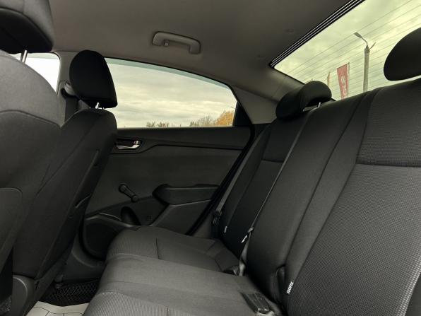 Hyundai Solaris II с пробегом 2017 года, цена 1 260 000 рублей, 76672 км, седан, Автокод Объявления