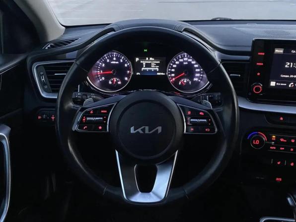 Kia Ceed III Рестайлинг с пробегом 2022 года, цена 1 995 000 рублей, 82215 км, универсал, Автокод Объявления