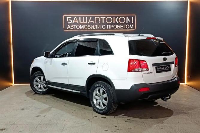Kia Sorento II с пробегом 2012 года, цена 1 365 000 рублей, 233698 км, внедорожник, Автокод Объявления