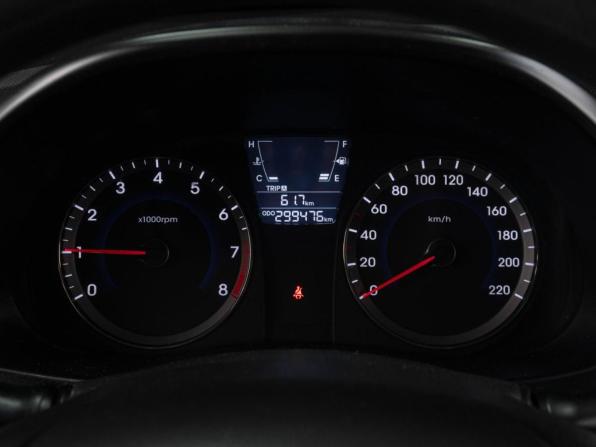 Hyundai Solaris I с пробегом 2011 года, цена 719 000 рублей, 299476 км, седан, Автокод Объявления