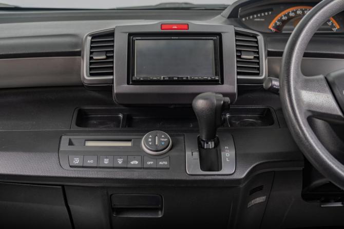 Honda Freed I с пробегом 2009 года, цена 1 139 000 рублей, 135000 км, компактвэн, Автокод Объявления