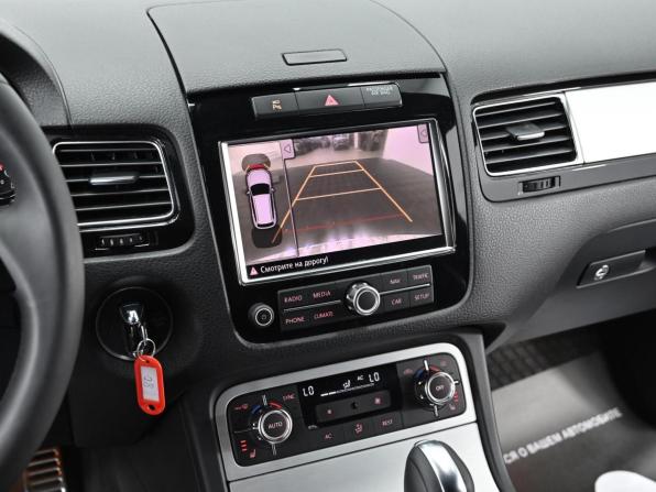 Volkswagen Touareg II с пробегом 2013 года, цена 2 049 000 рублей, 176000 км, внедорожник, Автокод Объявления