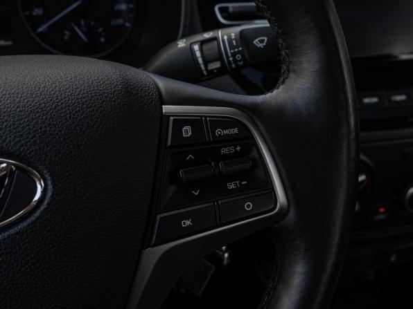 Hyundai Solaris II Рестайлинг с пробегом 2021 года, цена 1 610 000 рублей, 75796 км, седан, Автокод Объявления